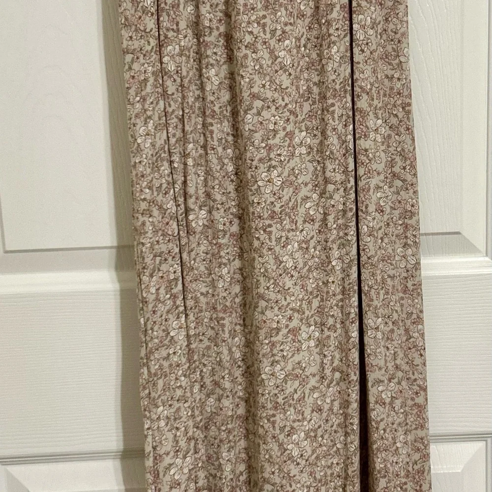 Hippie Rose Beige Crochet-Trimmed‎ Maxi Dress With Mauve Floral Print